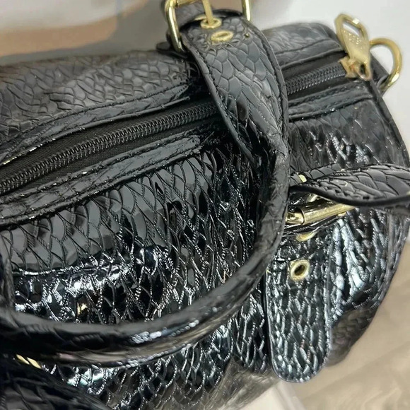 Steve Madden Black Patent Leather Bucket Bag - Picture 9 of 11